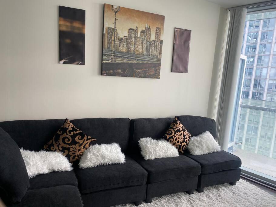 Cozy 2 Bedroom Free Parking Downtown Toronto 1Min Scotiabank Arena Tff Cn Tower Rogers Centre Union Station Esterno foto